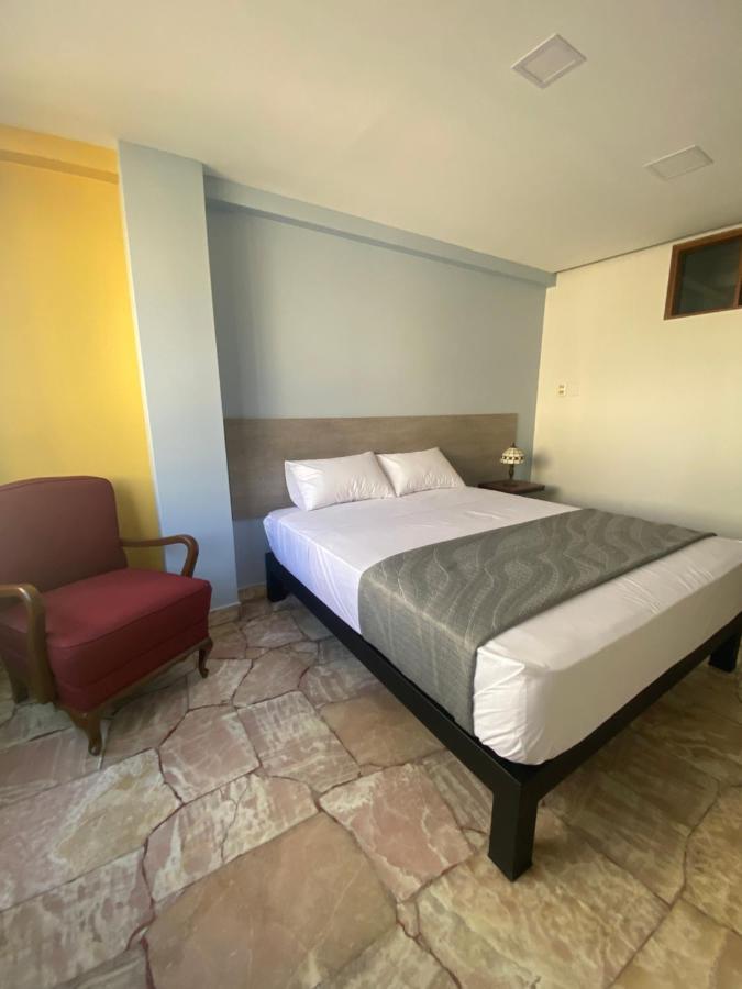 Izza Hotel Кочабамба Екстериор снимка