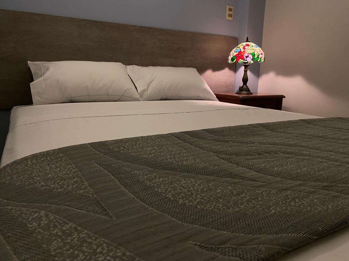 Izza Hotel Кочабамба Екстериор снимка