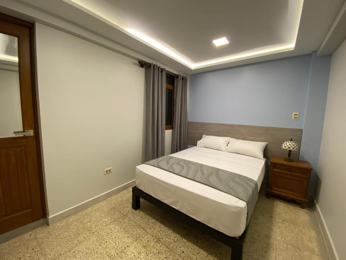 Izza Hotel Кочабамба Екстериор снимка