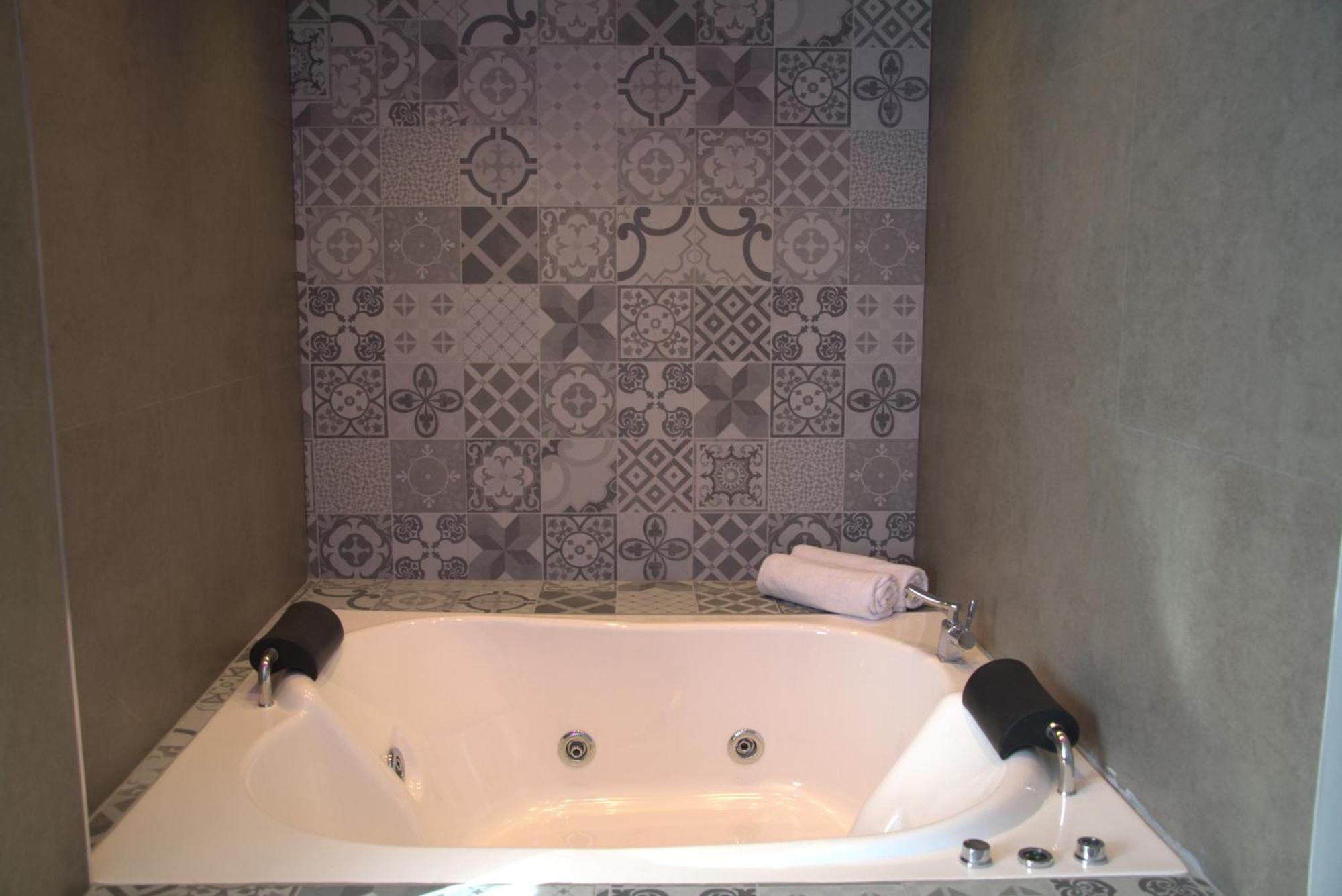 Izza Hotel Кочабамба Екстериор снимка